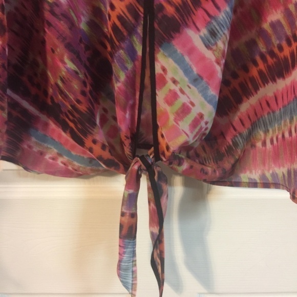 𝅺SHEER bright multi geo print tie waist top/cover. - Picture 4 of 6